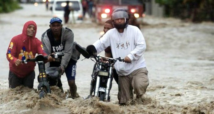 Heavy rain kills 21 in Dominican Republic