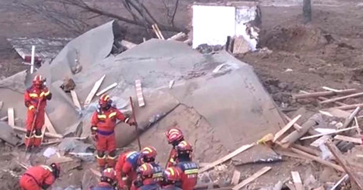 Hundreds killed in earthquake in China